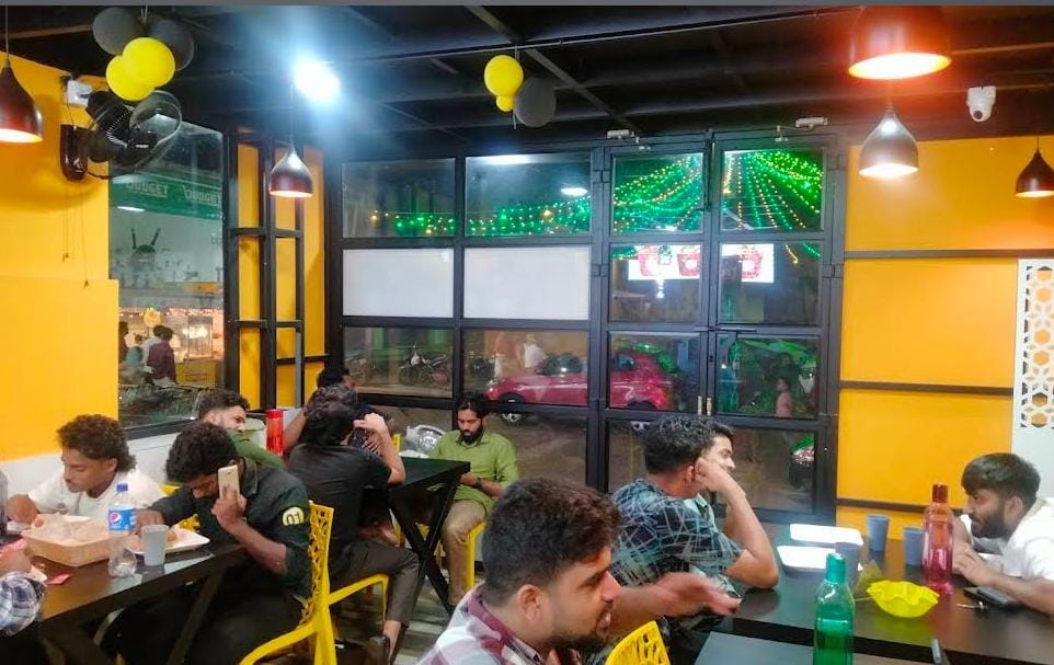 Rooster Crispy Broast kondotty