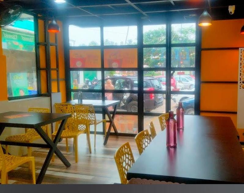 Rooster Crispy Broast kondotty